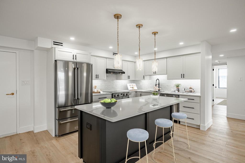 10411 VALLEY FORGE CIRCLE Unit: 411