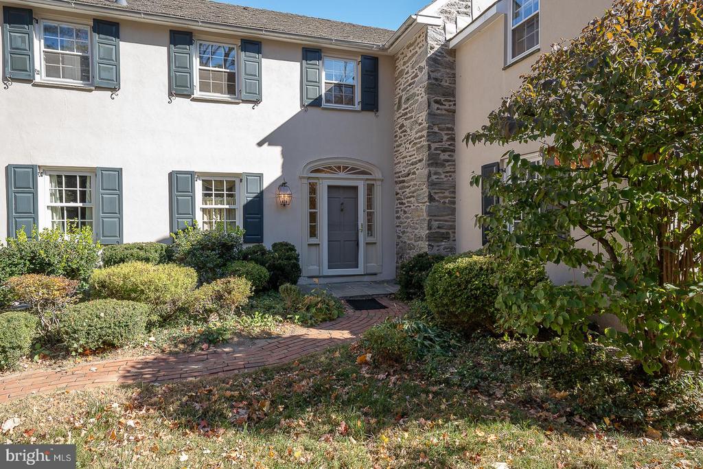 910 YOUNGS FORD ROAD