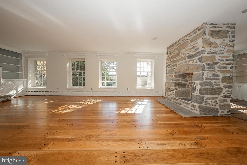 910 YOUNGS FORD ROAD