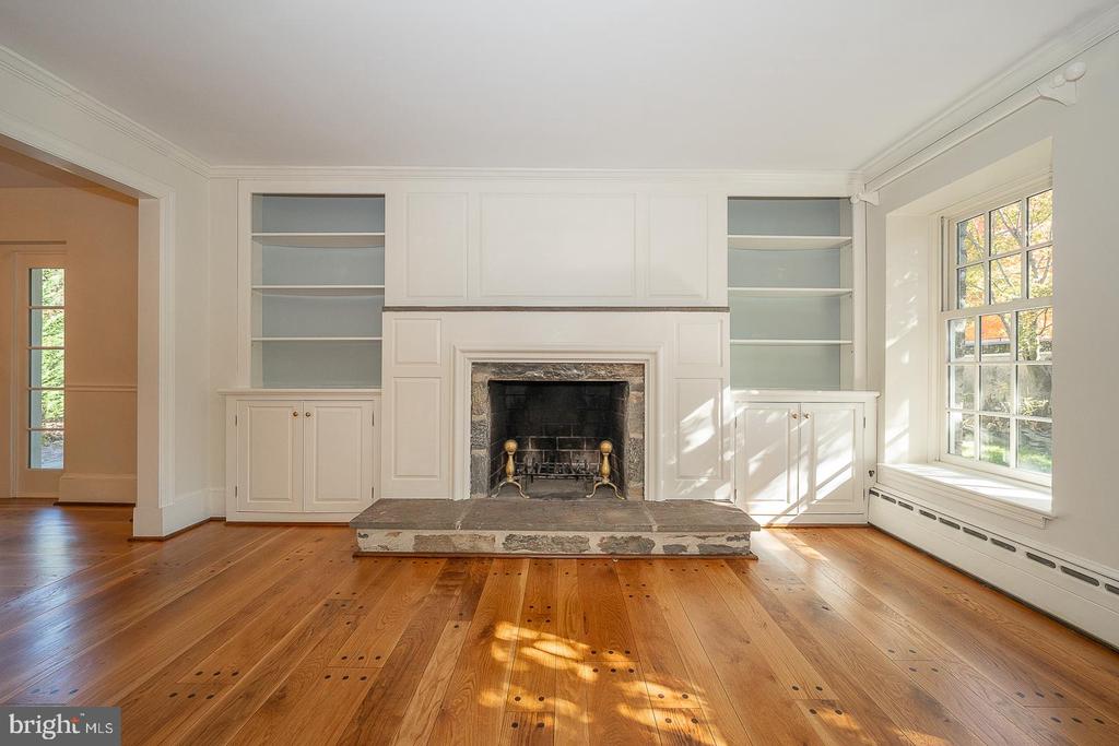910 YOUNGS FORD ROAD