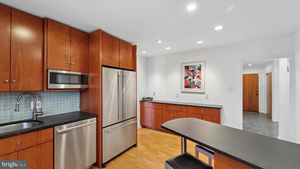 426 MERION ROAD