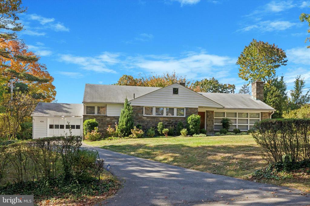 426 MERION ROAD