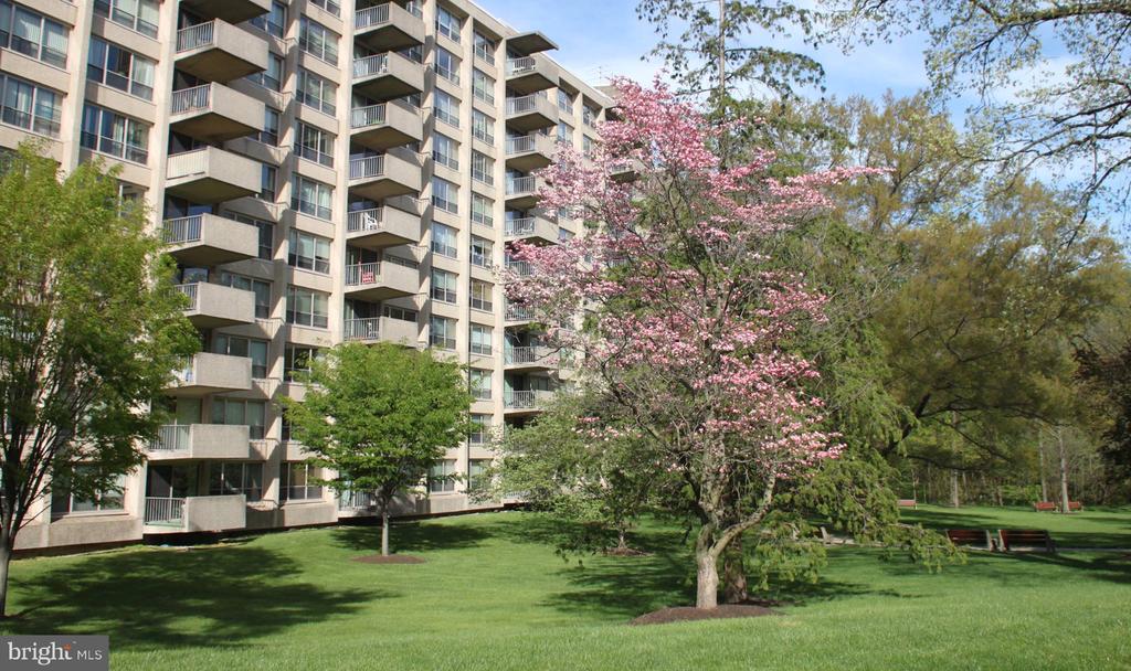 1001 CITY AVENUE Unit: E-906