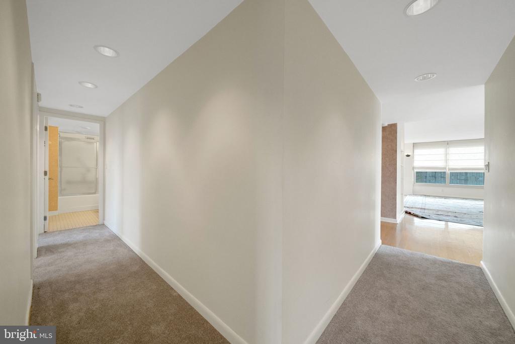 1001 CITY AVENUE Unit: E-906