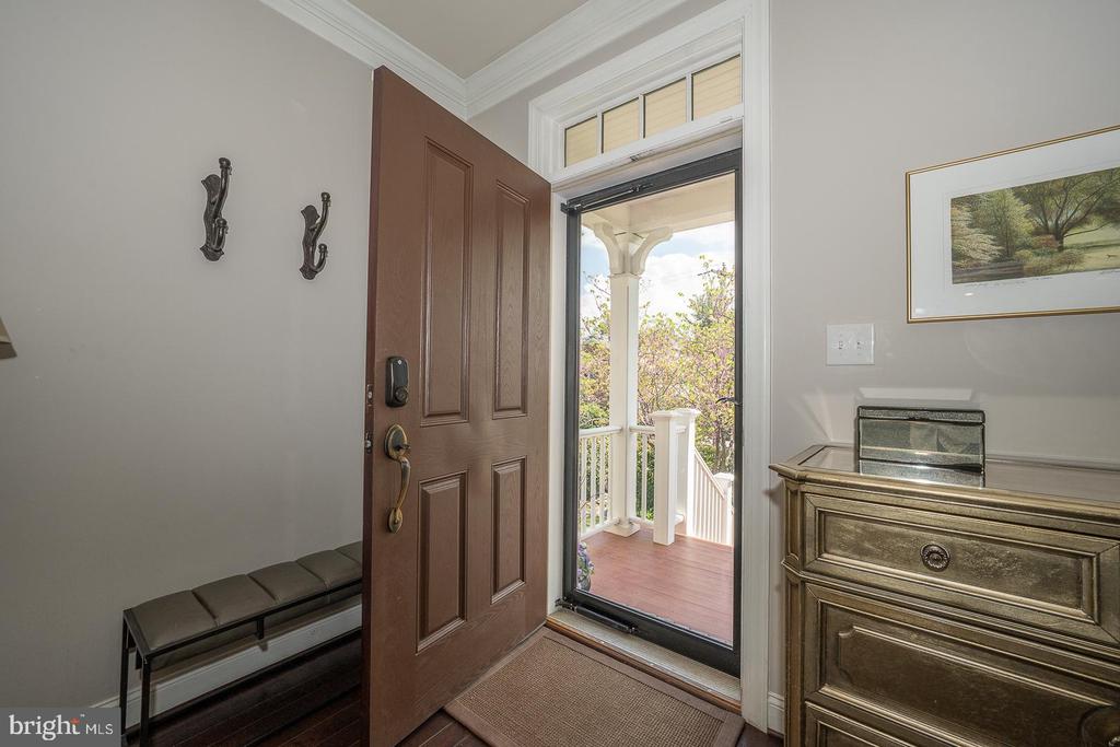22 N BUCK LANE