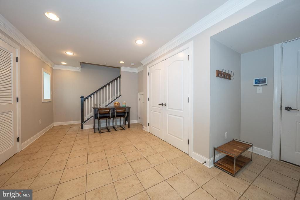 22 N BUCK LANE