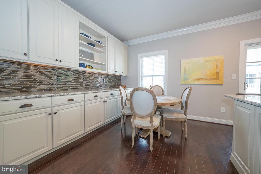 22 N BUCK LANE