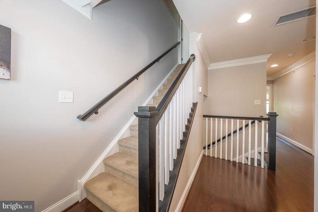 22 N BUCK LANE