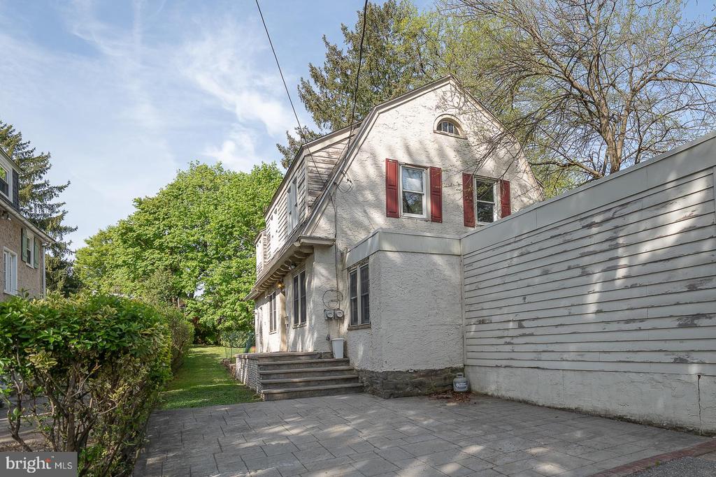 416 CONSHOHOCKEN STATE ROAD
