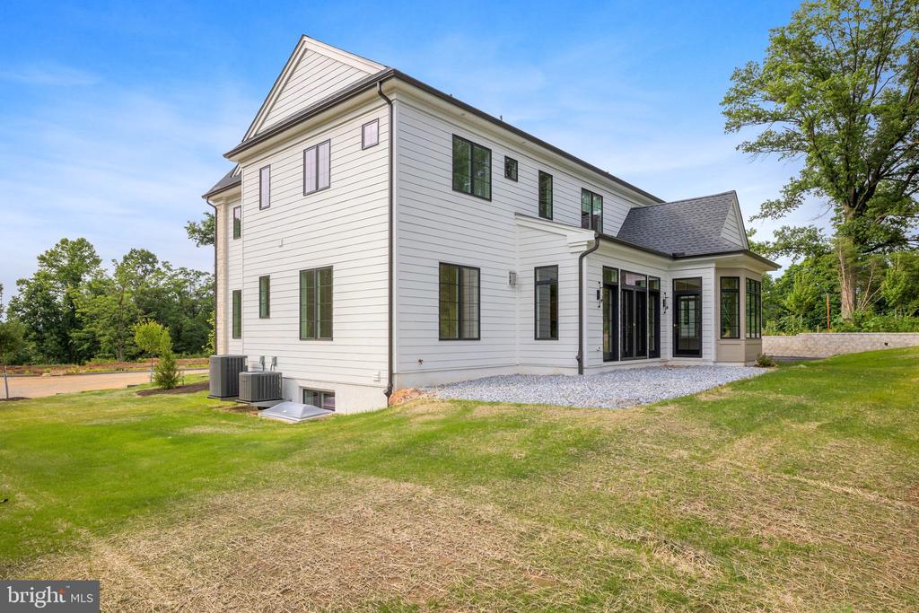 65 SANDRA COURT
