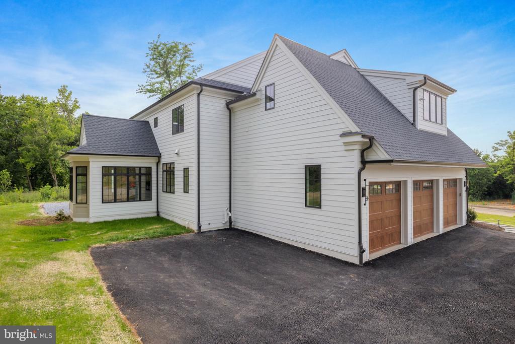 65 SANDRA COURT