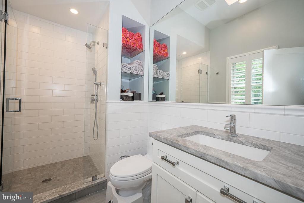1423 HAGYS FORD ROAD
