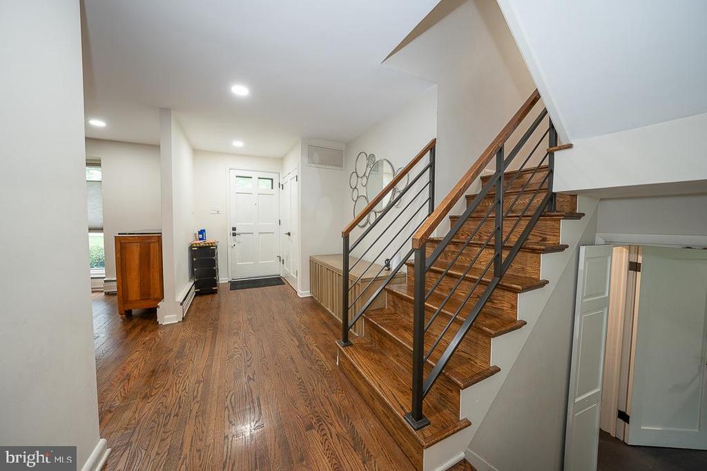 1423 HAGYS FORD ROAD