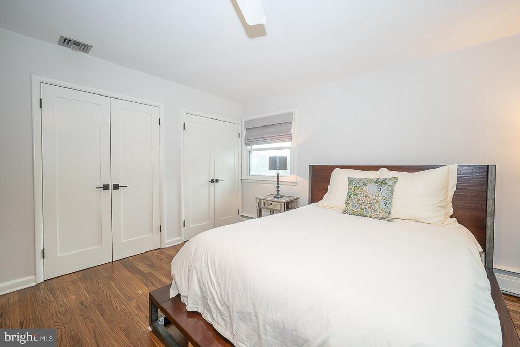 1423 HAGYS FORD ROAD