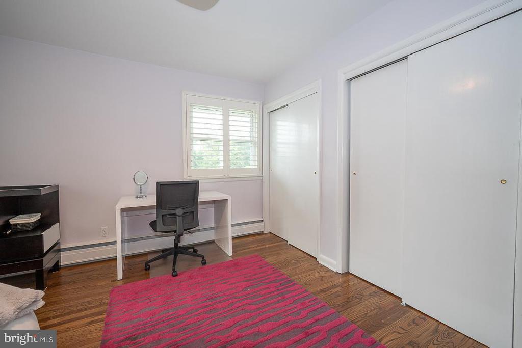 1423 HAGYS FORD ROAD