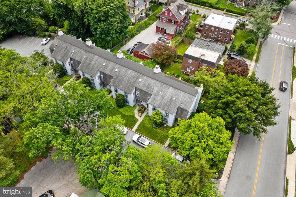 15 LLANFAIR ROAD Unit: B