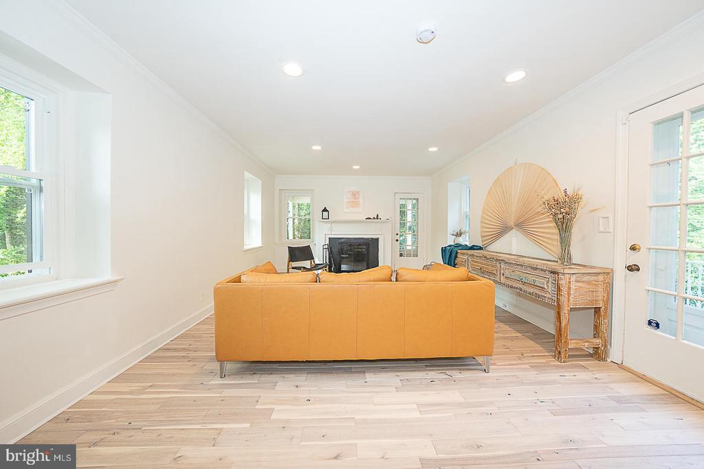743 CLARENDON ROAD