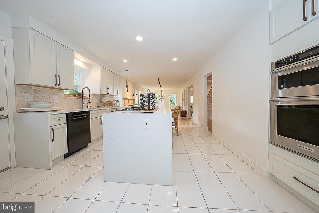 743 CLARENDON ROAD