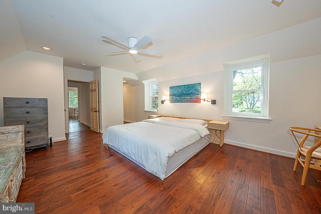 743 CLARENDON ROAD