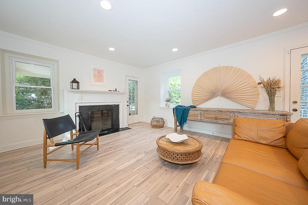 743 CLARENDON ROAD