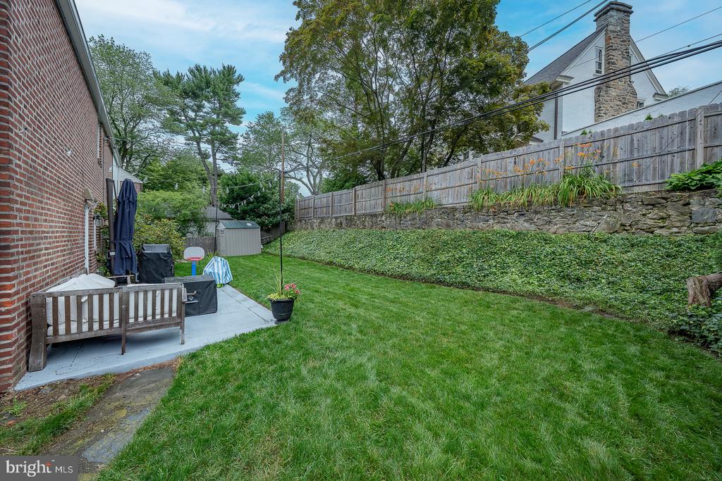 461 ROCK GLEN DRIVE