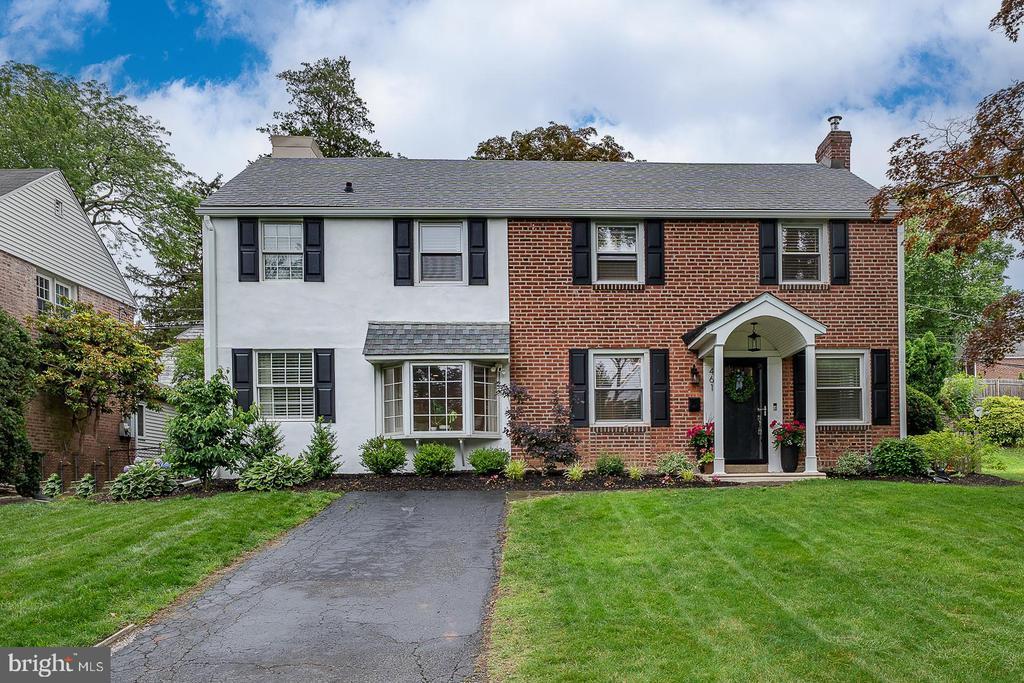 461 ROCK GLEN DRIVE