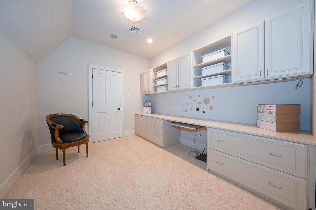 226 MCCLENAGHAN MILL ROAD