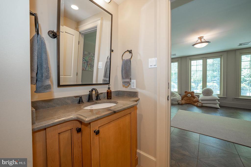 226 MCCLENAGHAN MILL ROAD
