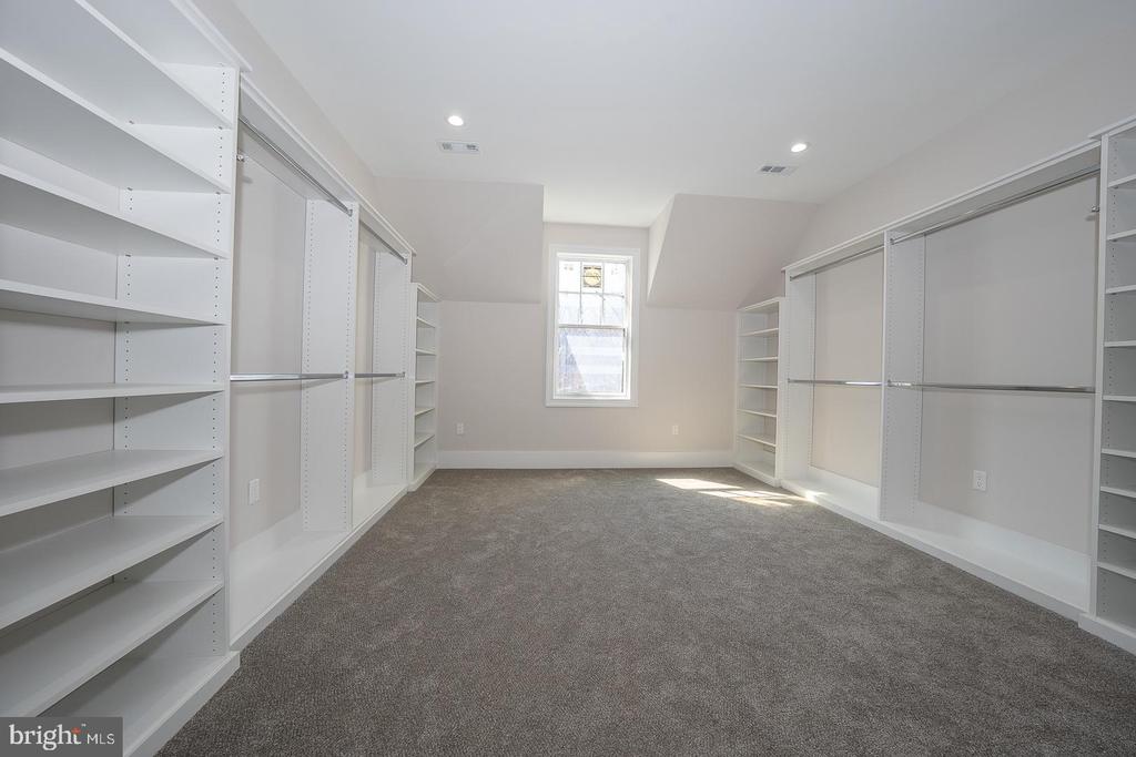651 MERION SQUARE ROAD
