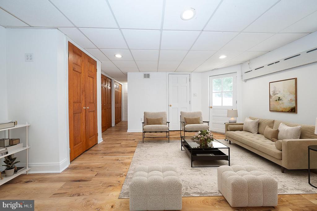 208 BARRIE ROAD