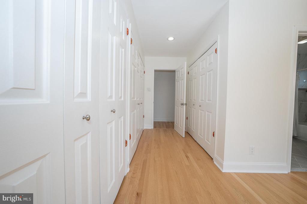 208 BARRIE ROAD