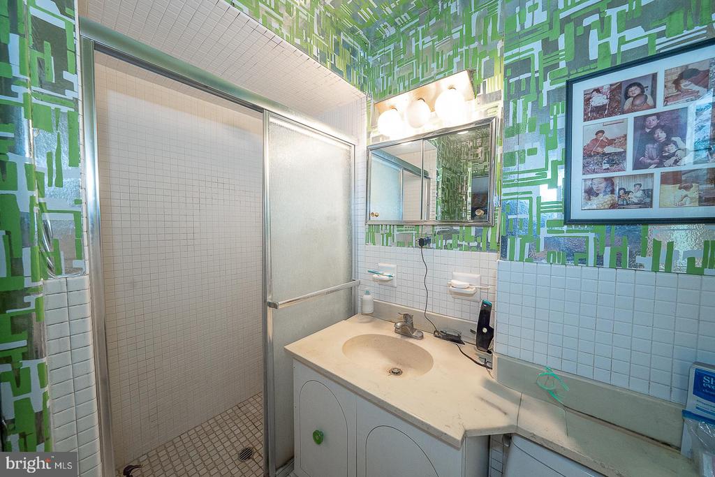 323 HIDDEN RIVER ROAD