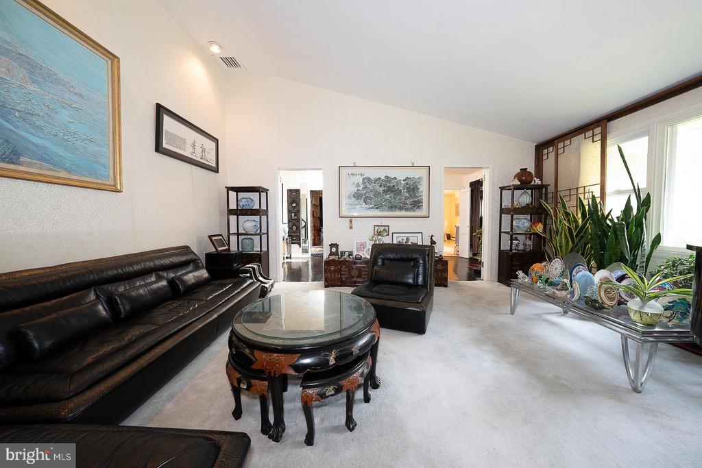 323 HIDDEN RIVER ROAD