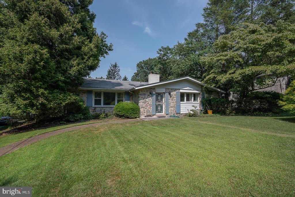 323 HIDDEN RIVER ROAD