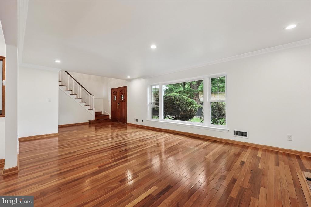527 CONSHOHOCKEN STATE ROAD