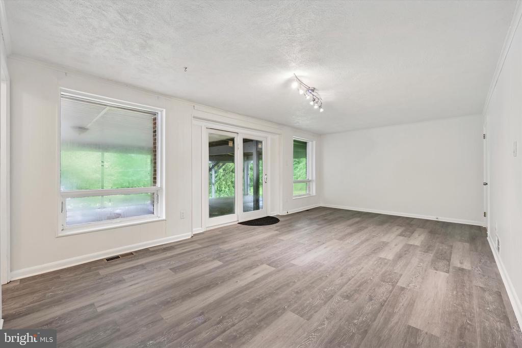 527 CONSHOHOCKEN STATE ROAD