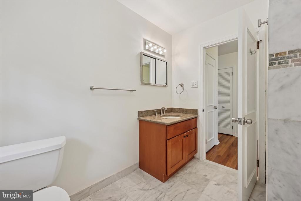 527 CONSHOHOCKEN STATE ROAD