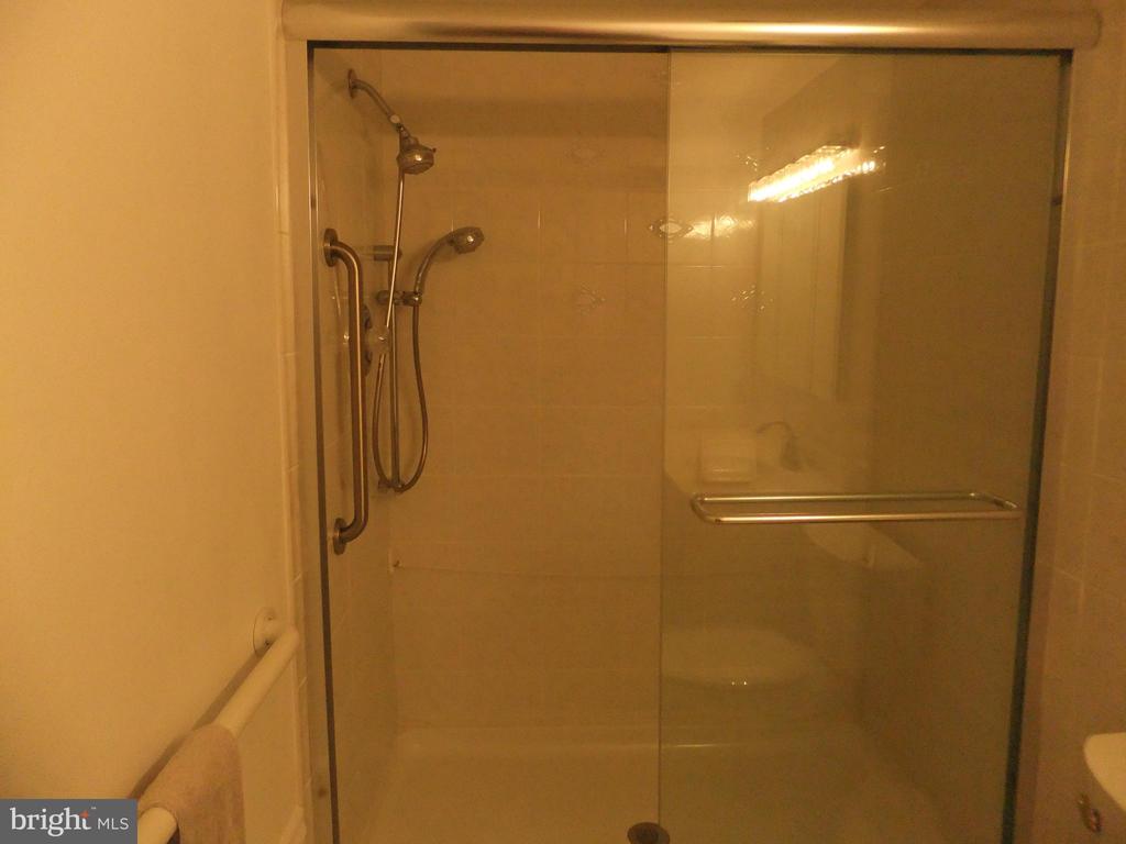 1655 OAKWOOD DRIVE Unit: N217