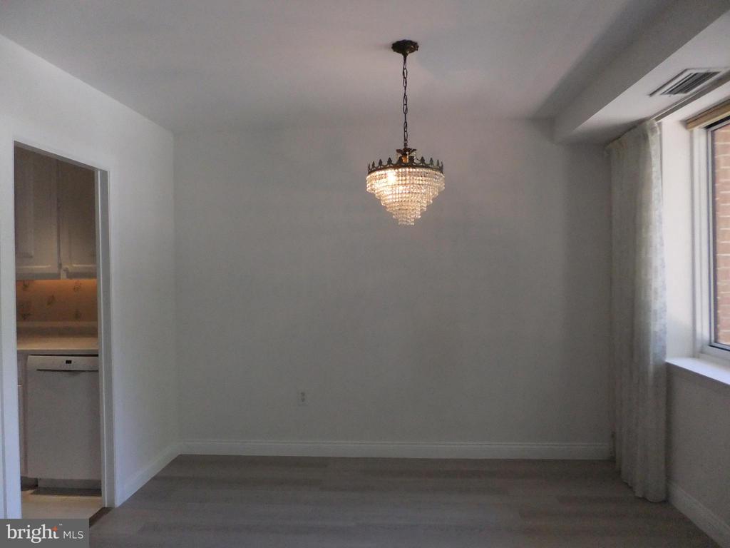 1655 OAKWOOD DRIVE Unit: N217