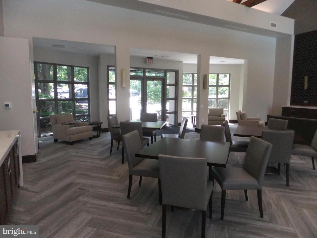 1655 OAKWOOD DRIVE Unit: N217