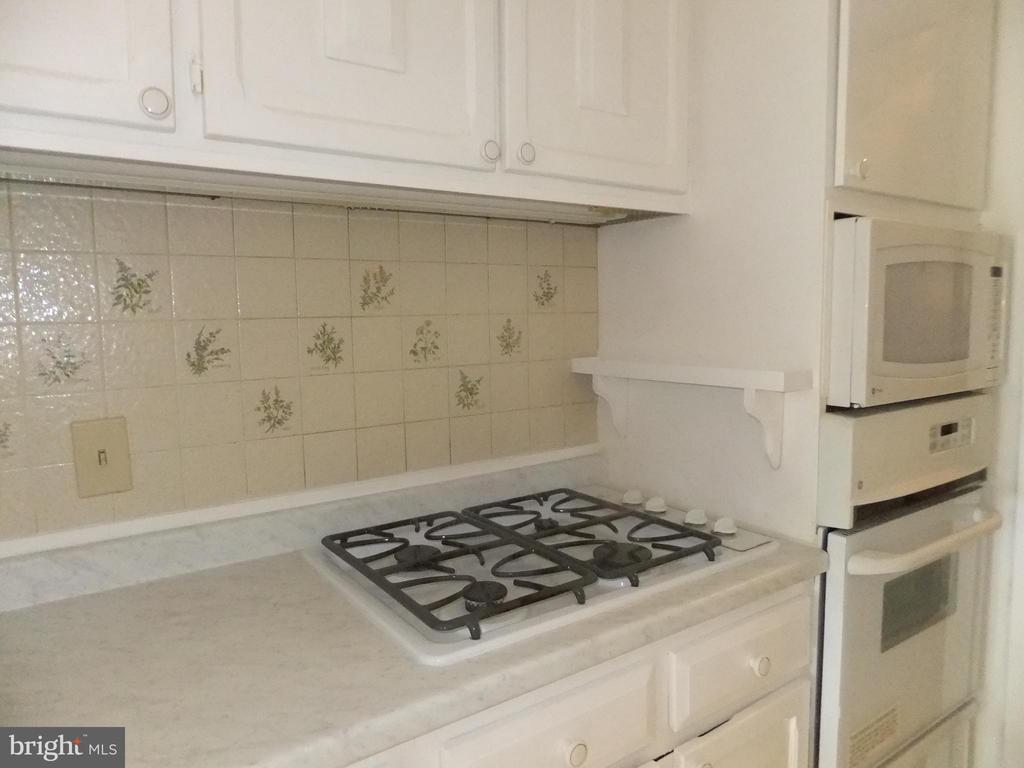 1655 OAKWOOD DRIVE Unit: N217