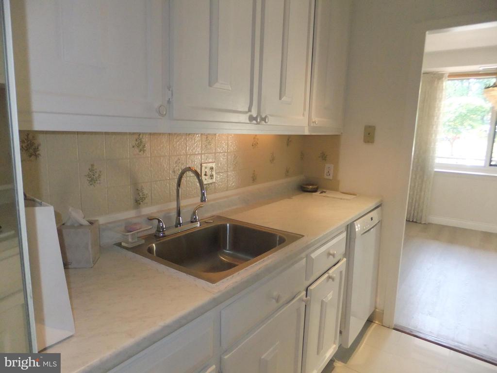 1655 OAKWOOD DRIVE Unit: N217