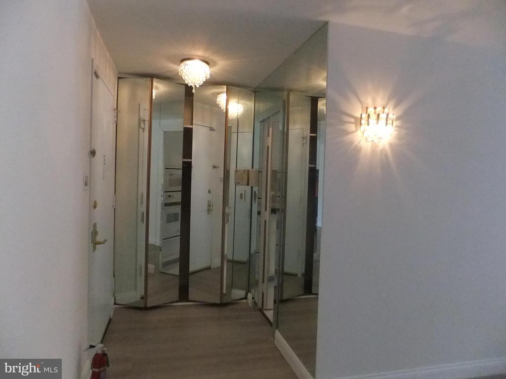 1655 OAKWOOD DRIVE Unit: N217