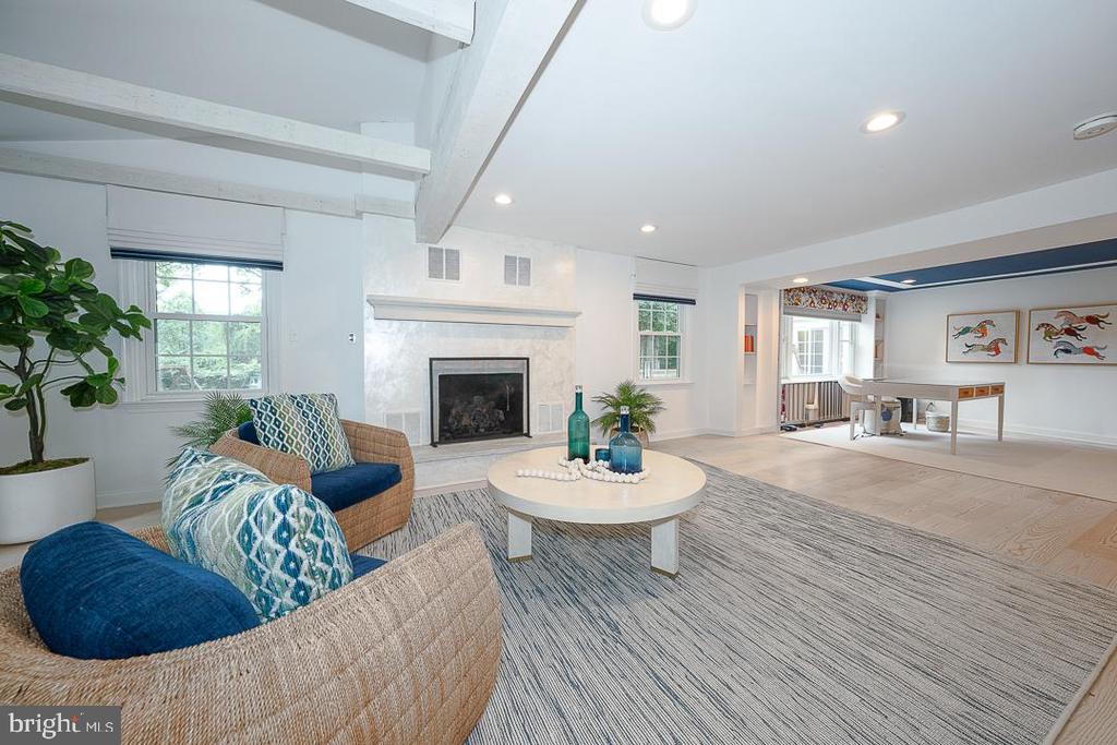 1119 WAVERLY ROAD