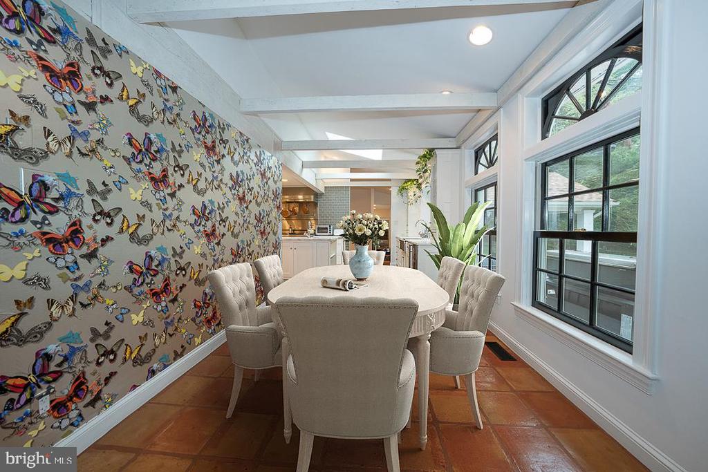 1119 WAVERLY ROAD