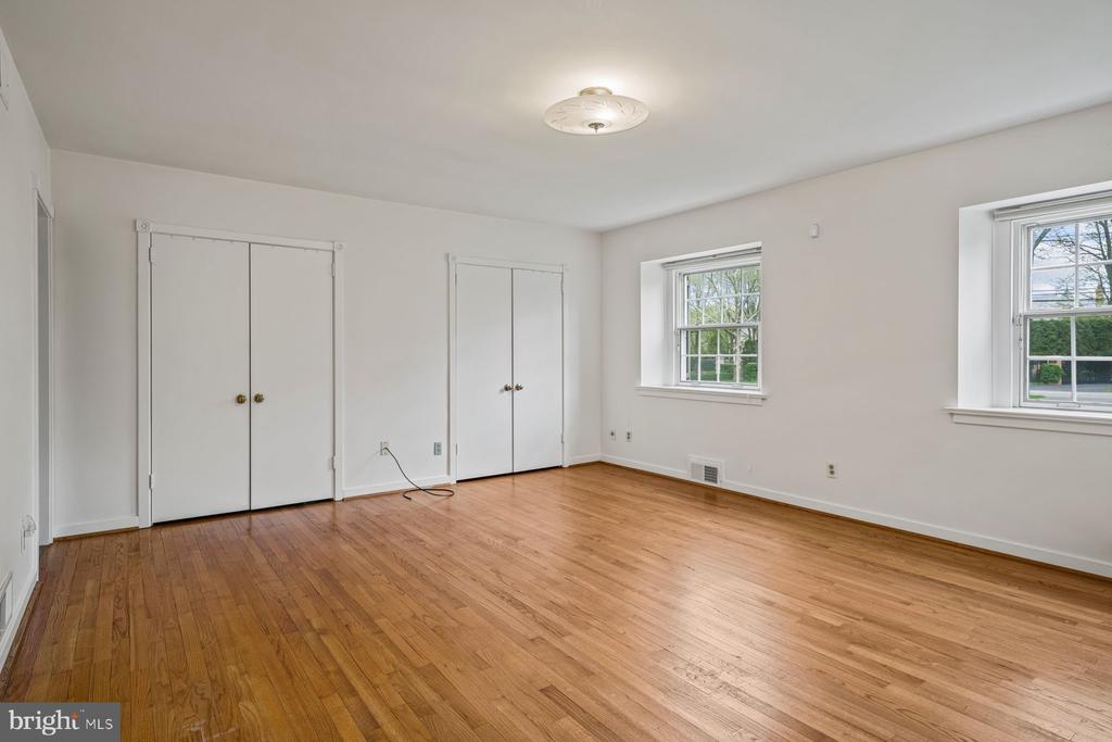 828 MERION SQUARE ROAD