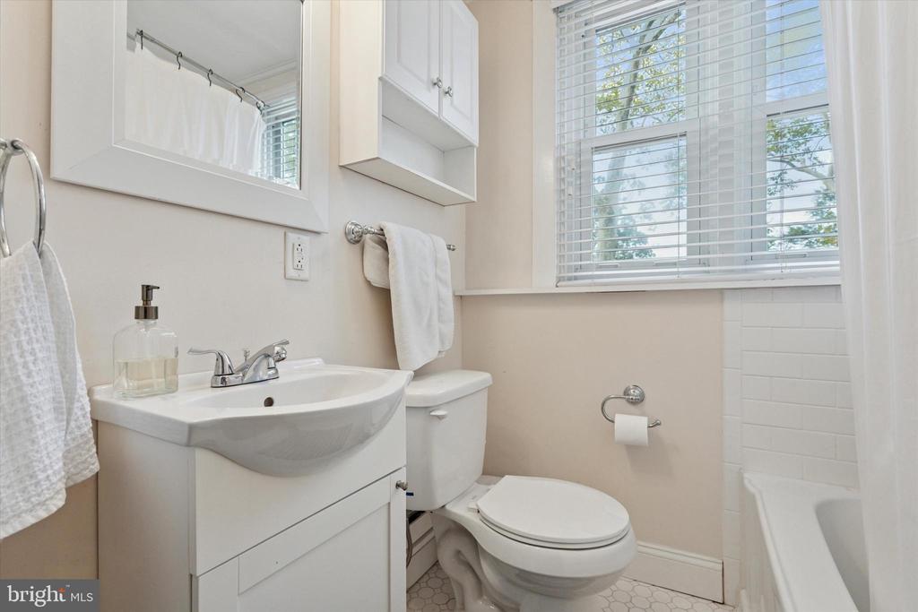 24 N HIGHLAND AVENUE