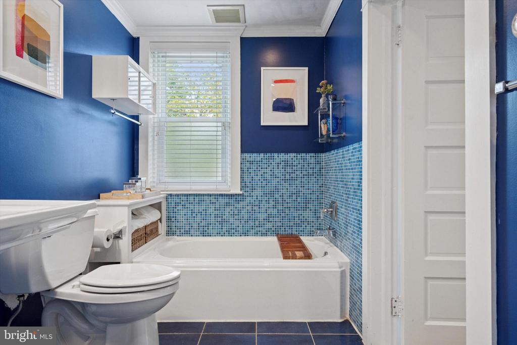 24 N HIGHLAND AVENUE