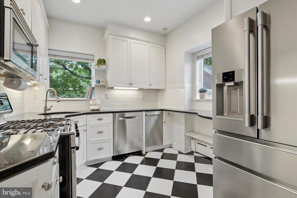 24 N HIGHLAND AVENUE