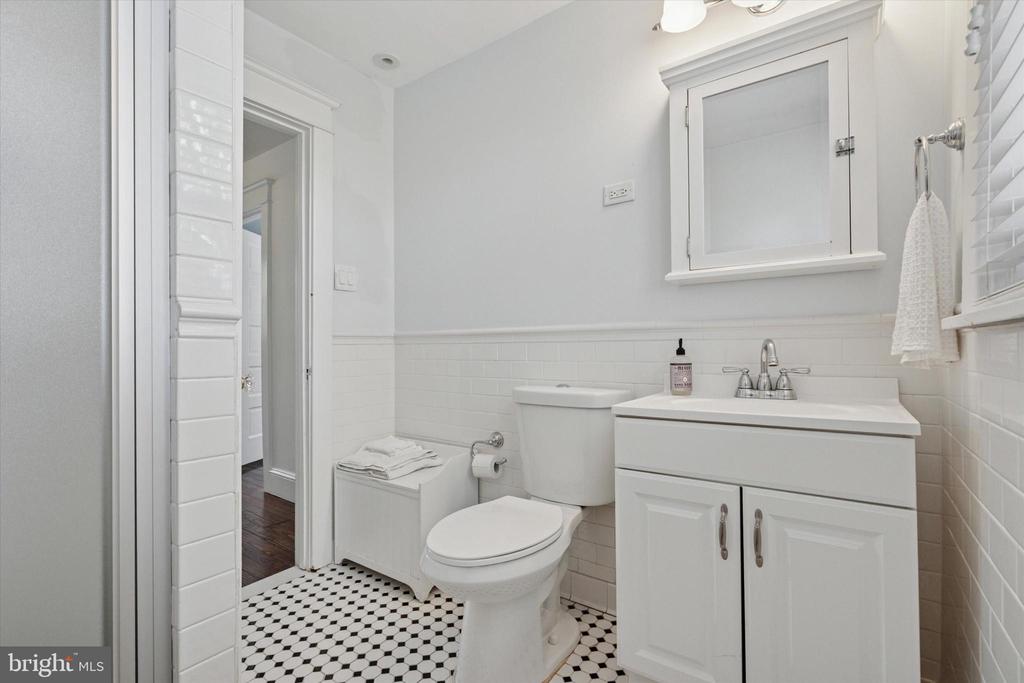 24 N HIGHLAND AVENUE